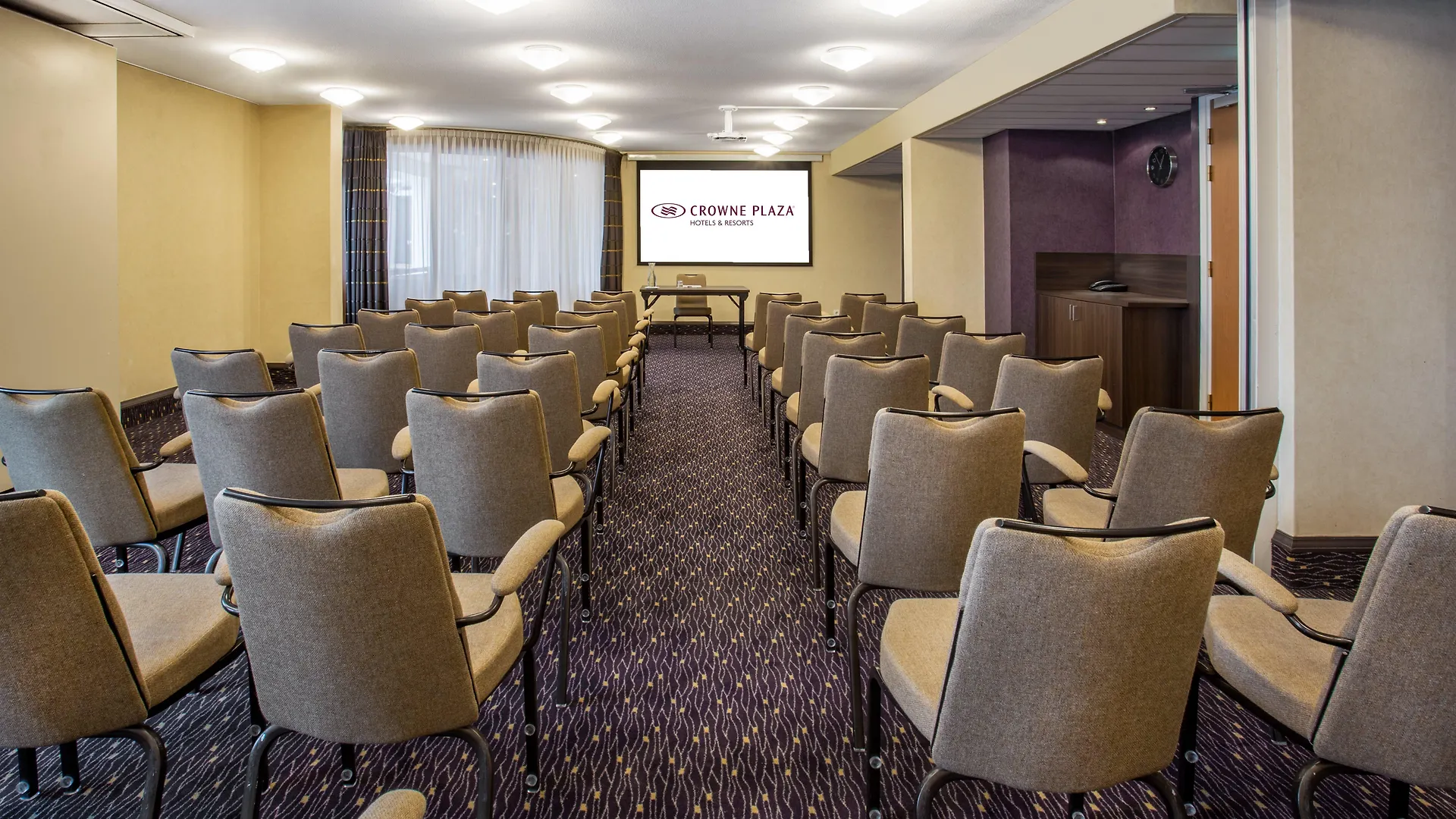 Crowne Plaza Amsterdam Airport Hotel Hoofddorp 4*,