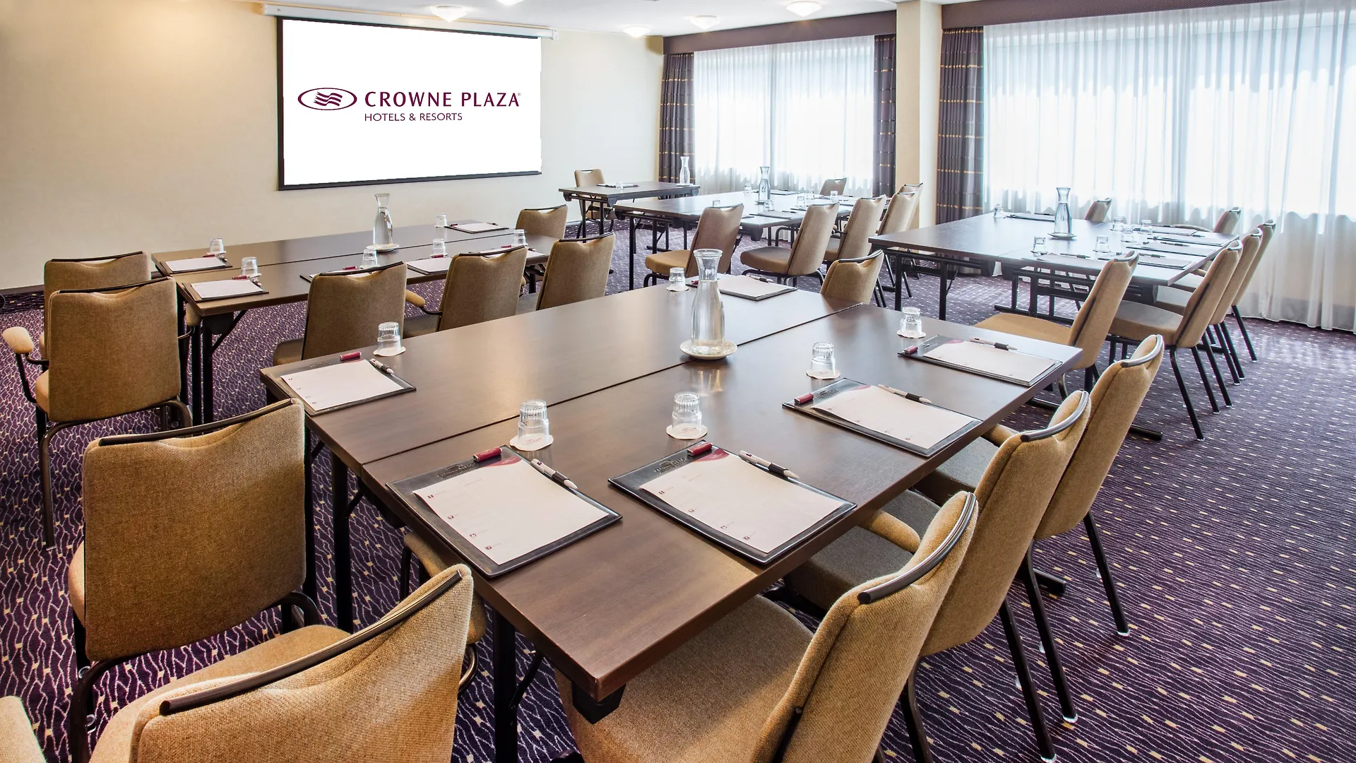 Crowne Plaza Amsterdam Airport Hotel Hoofddorp 4*,  Netherlands